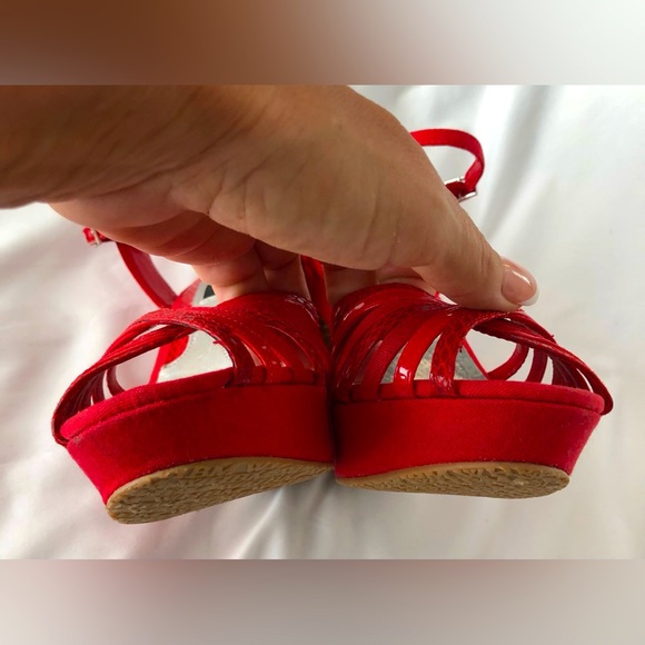 WHBM Gorgeous red strappy snakeskin platform wedges, worn 1x. - Picture 3 of 13